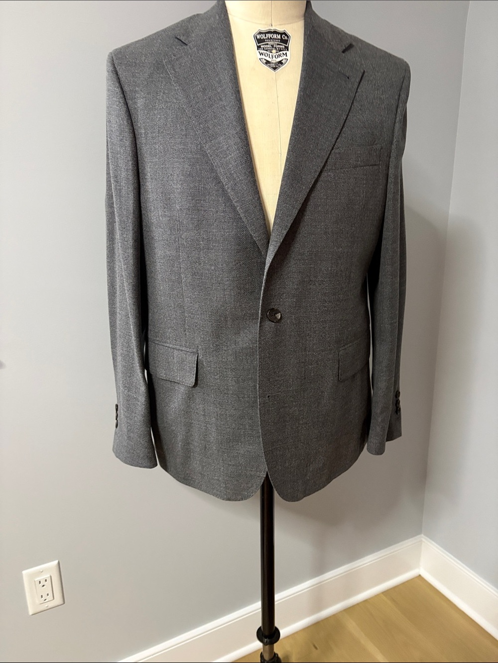 Gray neat Men's Sport Coat Single-Breasted 2 button flap/besom pockets side vent